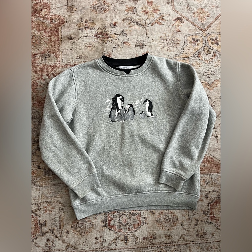 Northern Reflections Heather Gray Penguin Crewneck Sweatshirt